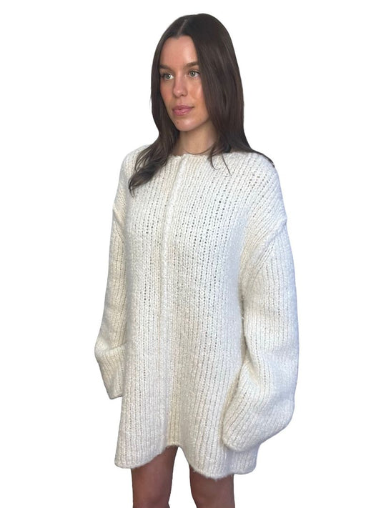 Khaite Neutral Cashmere Oversized Sweater. Size: M/L