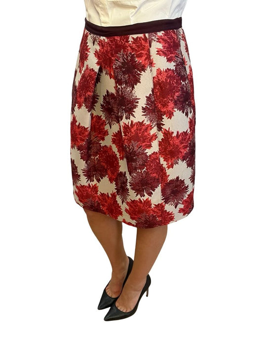 Weekend Max Mara Red Floral Puff Skirt. Size: 10