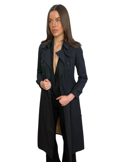 Burberry Midnight The Chelsea Long. Size: 2