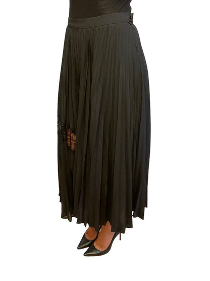 Husk Black Pleated Skirt w/ Lace Detailing. Size: 2