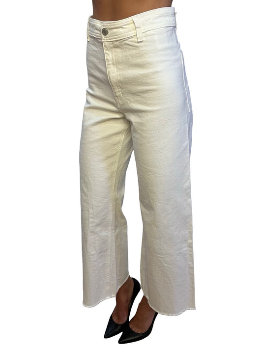 White Story White High Waisted Raw Hem Jeans. Size: 8