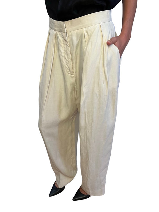 Stella McCartney Cream Pleated Linen Pants. Size: 44