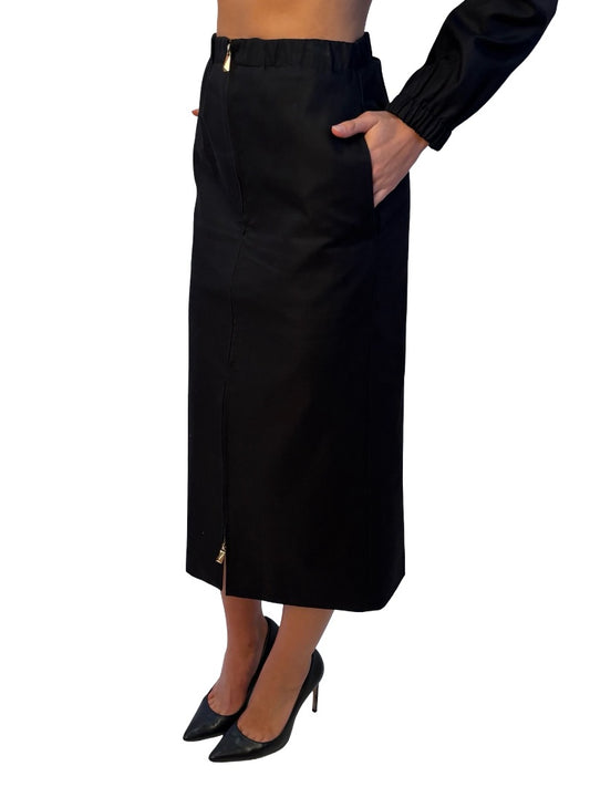 Scanlan Theodore Black 'Double Cotton Soft Zip Skirt'. Size: 6