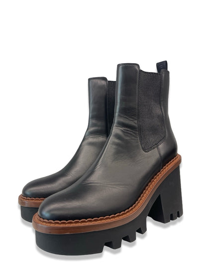 Chloe Black Leather 'Owena' Chelsea Boots. Size: 40