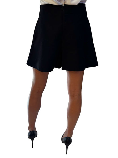 Carven Black / Multi-Colour Rose Canvas Print Shorts. Size: 36
