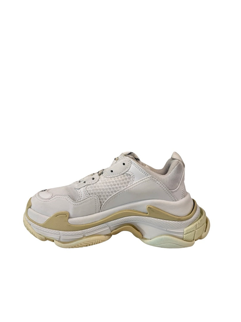 Balenciaga White Chunky Triple S Sneakers. Size: 37