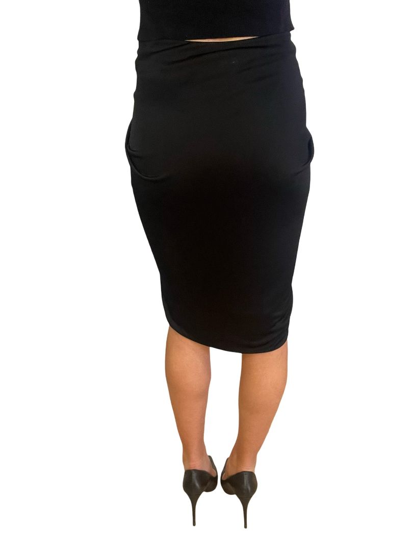 Versace Black Knee-Length Skirt. Size: 42