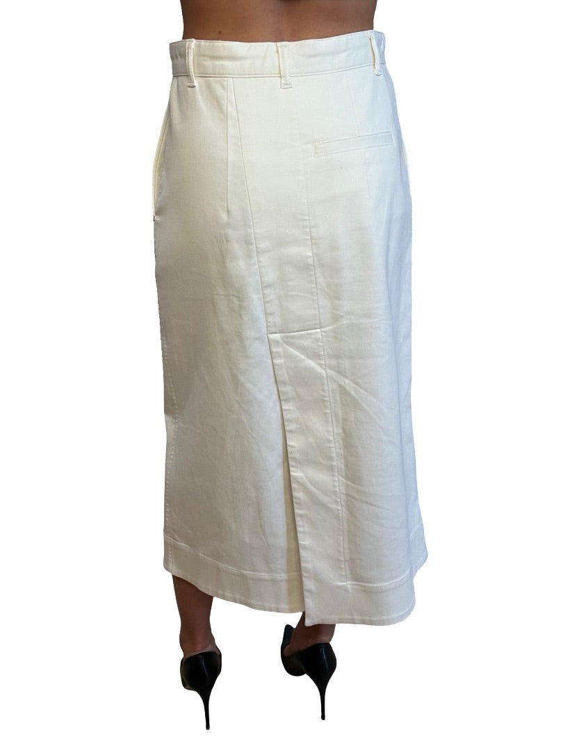 Scanlan Theodore Off-White Maxi Skirt w/ Front Slit. Size: 8
