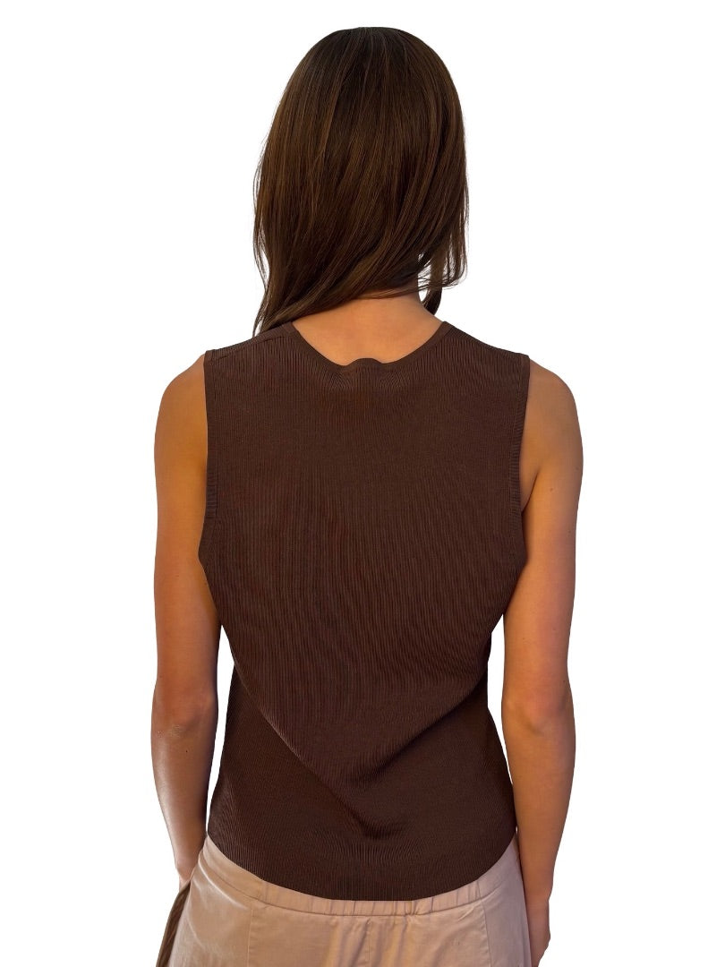 Matteau Brown Low Cut Vest. Size: 4
