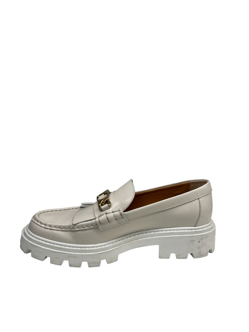 Tod's White Fringed Platform Leather Loafer. Size: 39