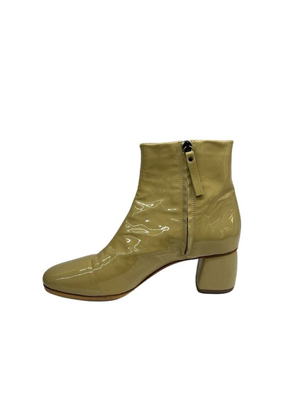 Forte_forte Ivory Patent Leather Ankle Boots. Size: 39