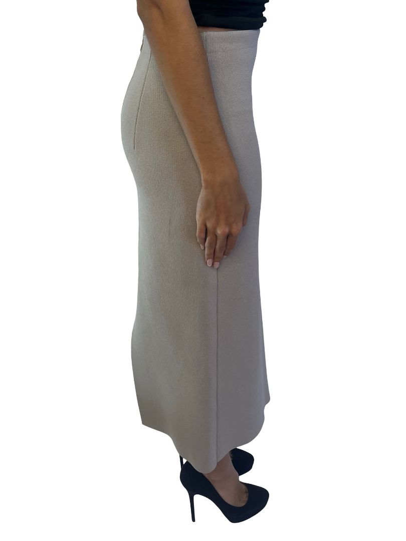 Scanlan Theodore Nude Crepe Knit Skirt. Size: XS