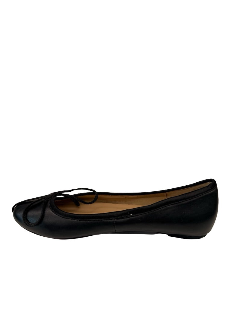 Christian Louboutin Black Leather Ballet Flats. Size: 42