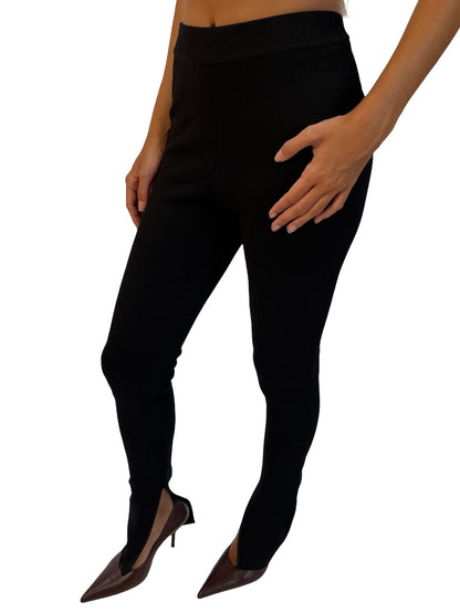Camilla & Marc Black Split Ankle Tight 'Clements' Pant. Size: XS