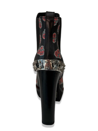 Alexander McQueen Black Poppy Heeled Low Boots. Size: 35