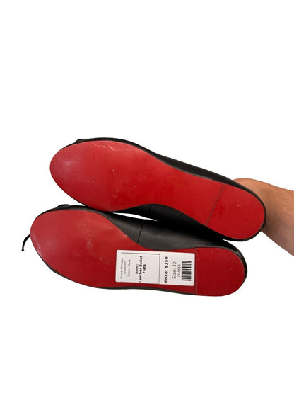 Christian Louboutin Black Leather Ballet Flats. Size: 42