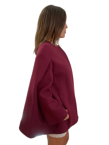 Gucci Burgundy 2013 Wool Buttoned Cape. Size: 42