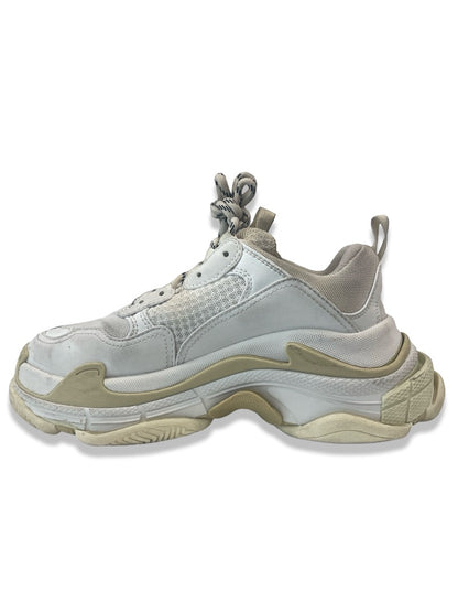 Balenciaga White Triple S Sneaker. Size: 37