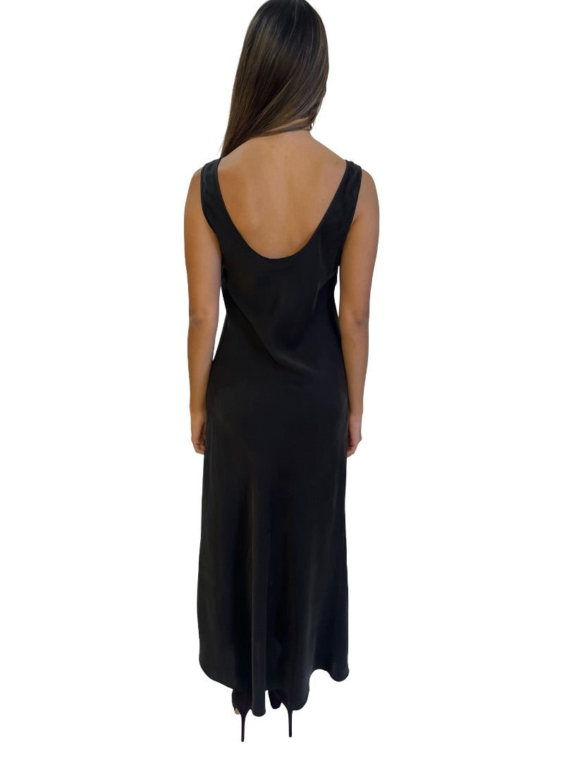 Silk Laundry Black Silk Scoop Dress. Size: S