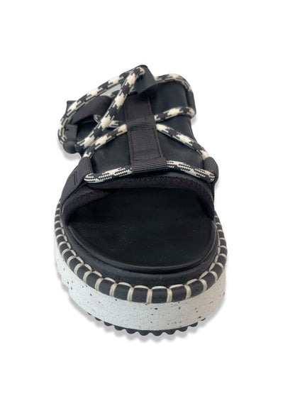 Chloe Black/White Leather 'Lilli' Platform Rope Sandals. Size: 39