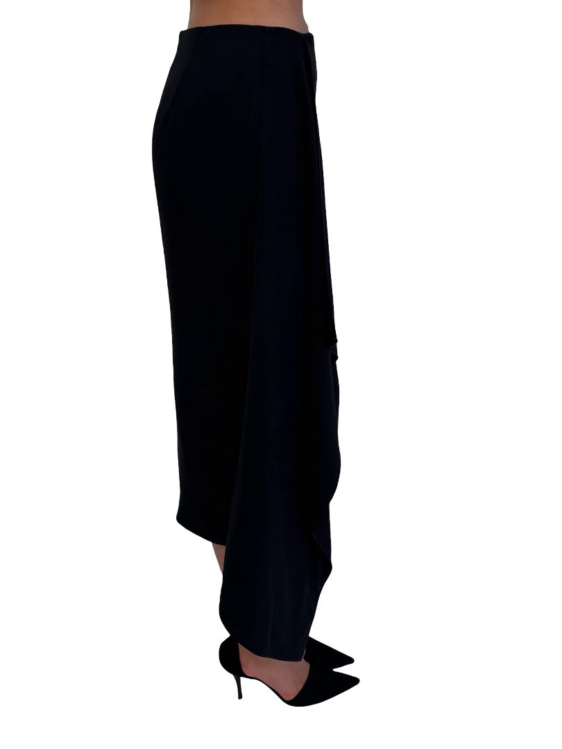 Carla Zampatti Black Asymmetric Hem Skirt. Size: 6