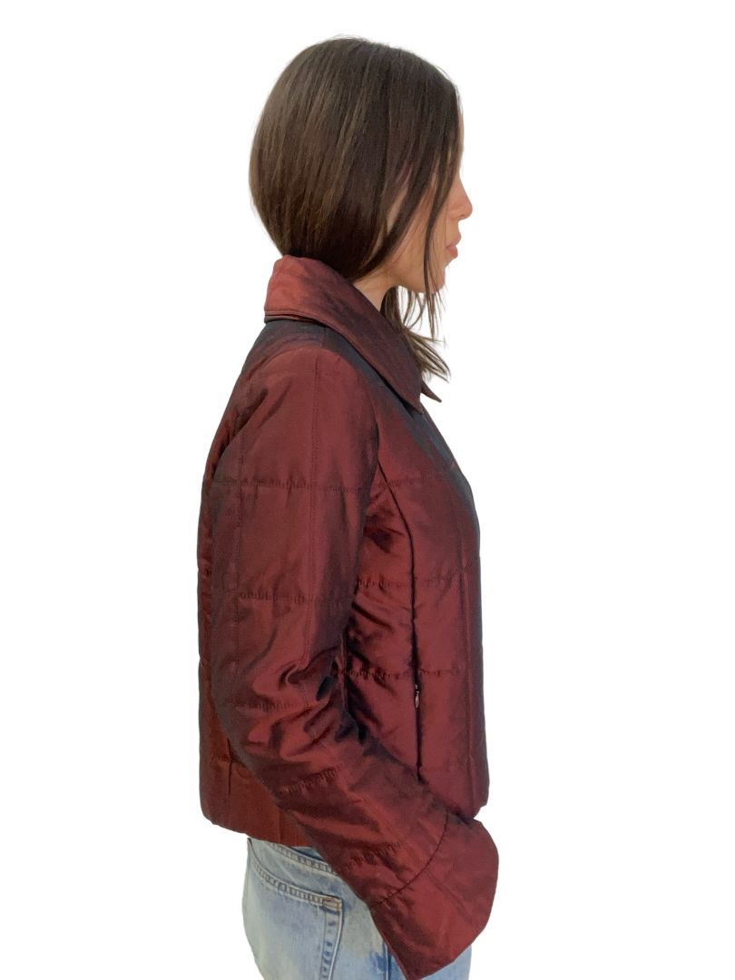 Chanel Red Iridescent Quilted Jacket. Size: 40