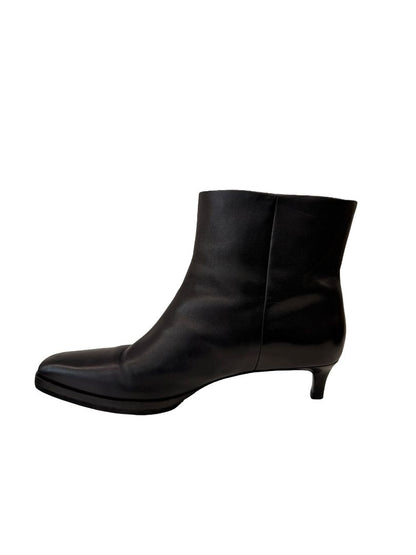 Philip Lim Black Leather Kitten Heel Ankle Boots. Size: 39