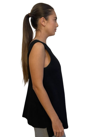 Scanlan Theodore Black V Neck Sleeveless Top. Size: Medium