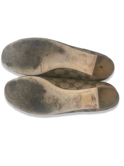 Gucci Brown GG Monogram Peep Toe Flats. Size: 38.5