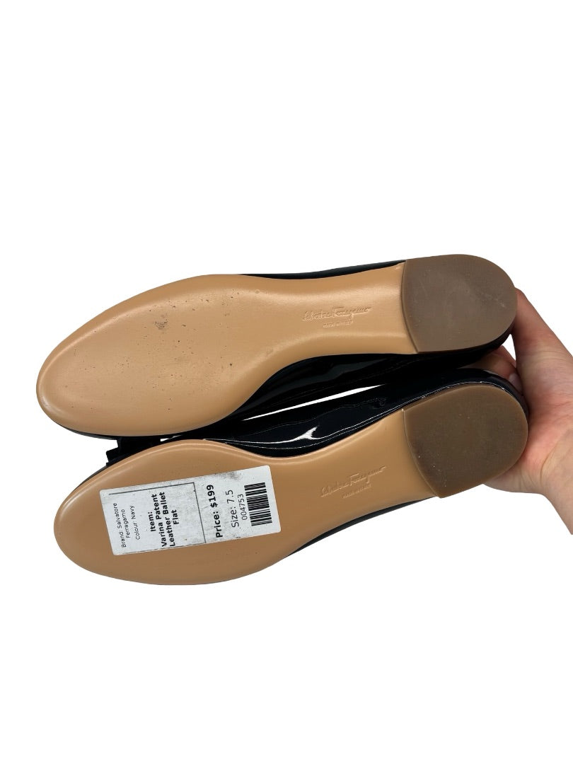 Salvatore Ferragamo Navy Varina Patent Leather Ballet Flat. Size: 7.5
