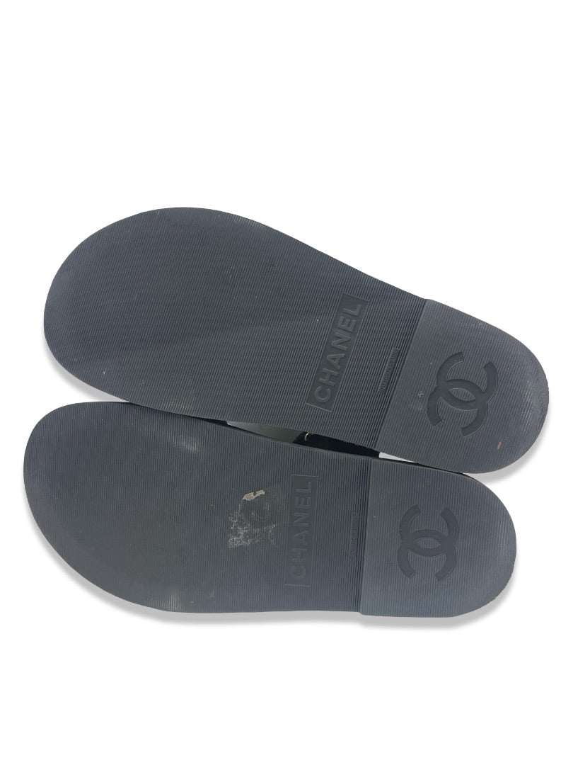Chanel Black Pony Hair Leather Sandal. Size: 37.5