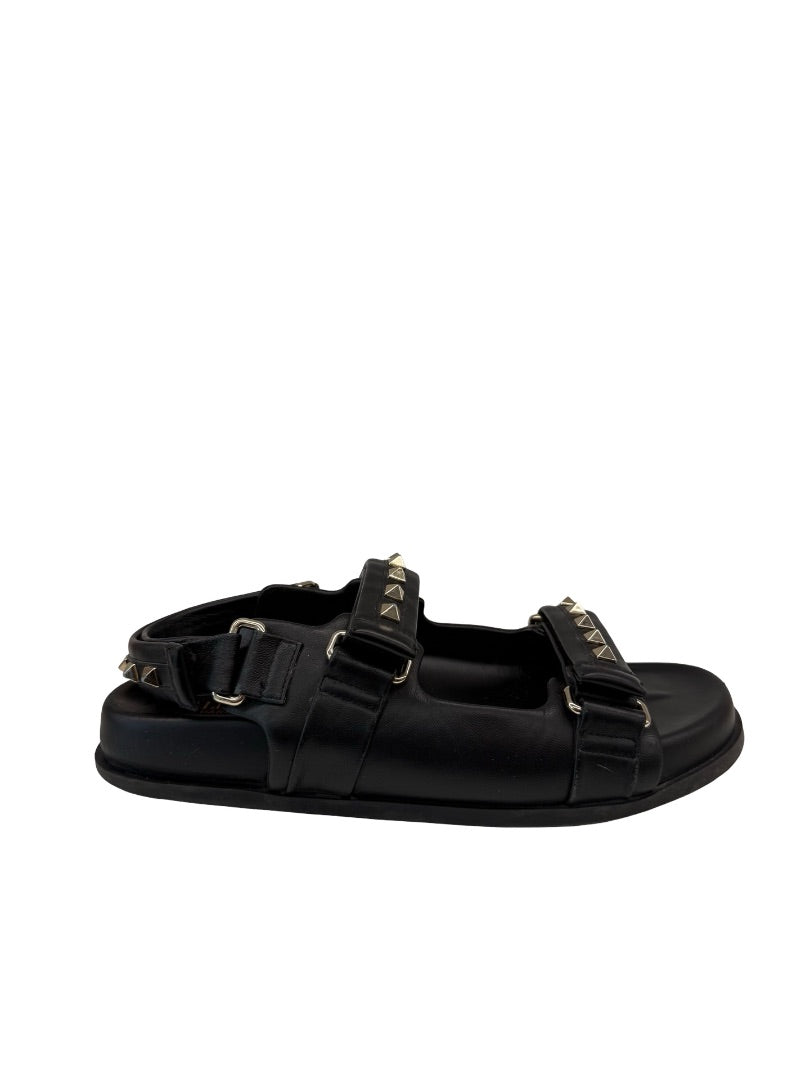 Valentino Garavani Black Rockstud Footbed Sandal. Size: 40