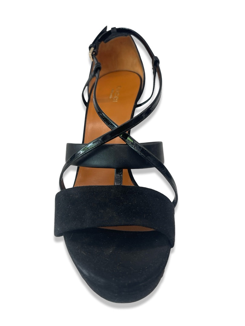 Gucci Black Suede Platform Heel w/ Patent Strap. Size: 40